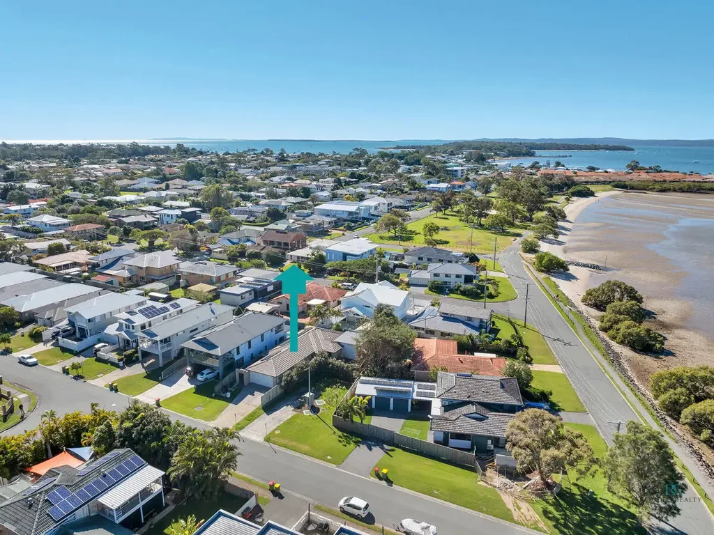 Victoria Point 5 Bedroom Coastal Elegance Meets Low-Maintenance Living