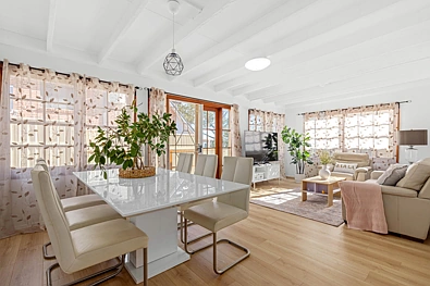 233 Dora Street, Hurstville, NSW 2220, 5 Bedrooms, 2 Bathrooms, House