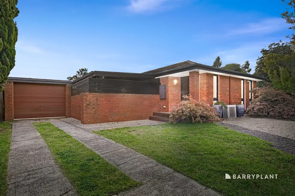 Mill Park 3 Bedroom Refined Family Living in an Exclusive Mill Park Pocket