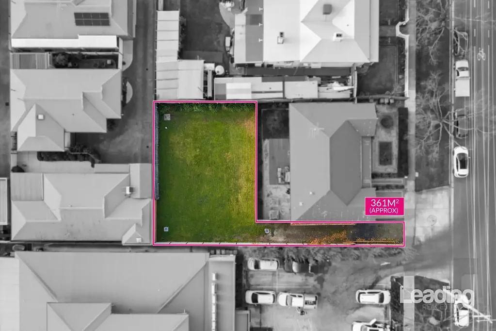 Sunbury ONCE IN A BLUE MOON OPPORTUNITY!! TITLED AND READY TO BUILD IN A COVETED LOCATION!
