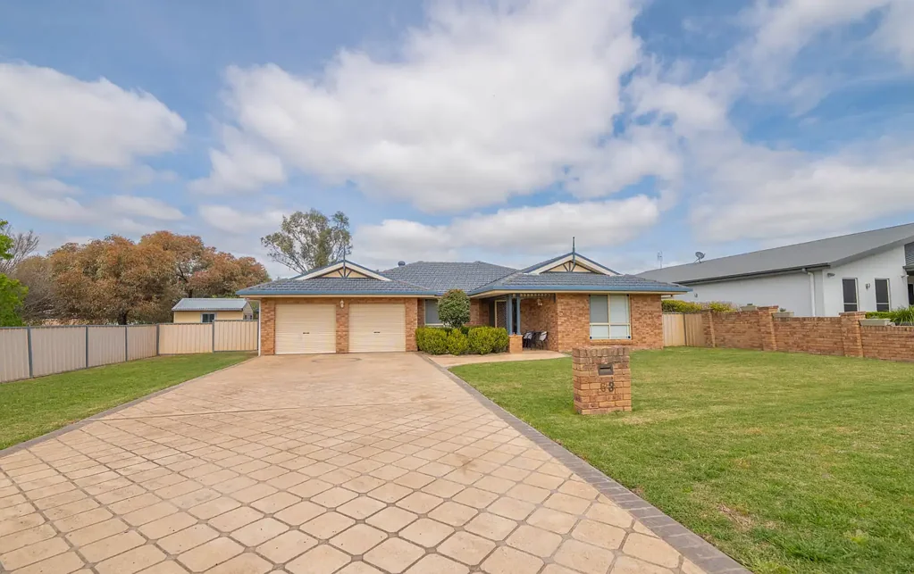 63 Quarry Road, Forbes, NSW 2871