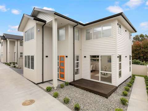 Sunny and spacious