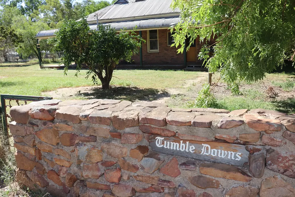 Grenfell Town Water, Creek & an ideal mix of Country