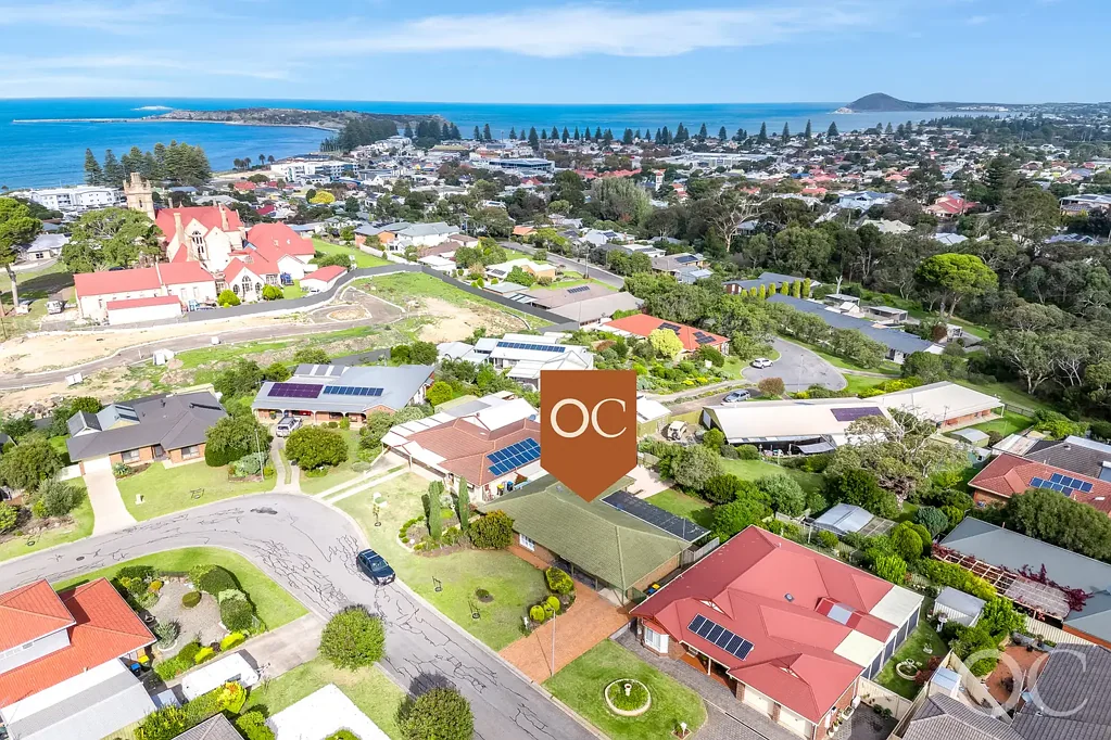 Victor Harbor 3Moenga Open the Door to Stylish Coastal Living