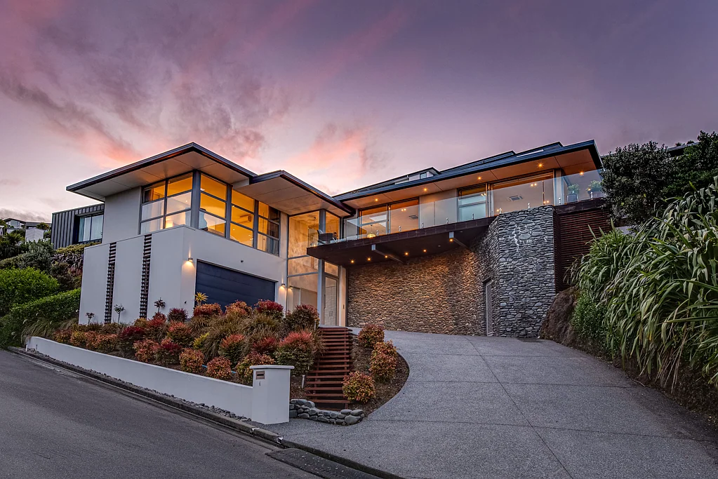Redcliffs 3房  World Class Views and a Luxury Lifestyle!