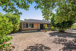 3 Adams Road, Thornlie