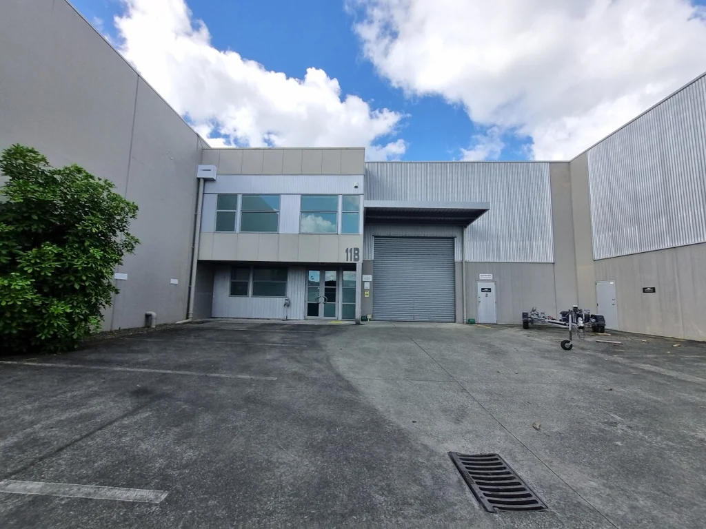 Henderson Open Plan Office & Showroom on Enterprise Drive