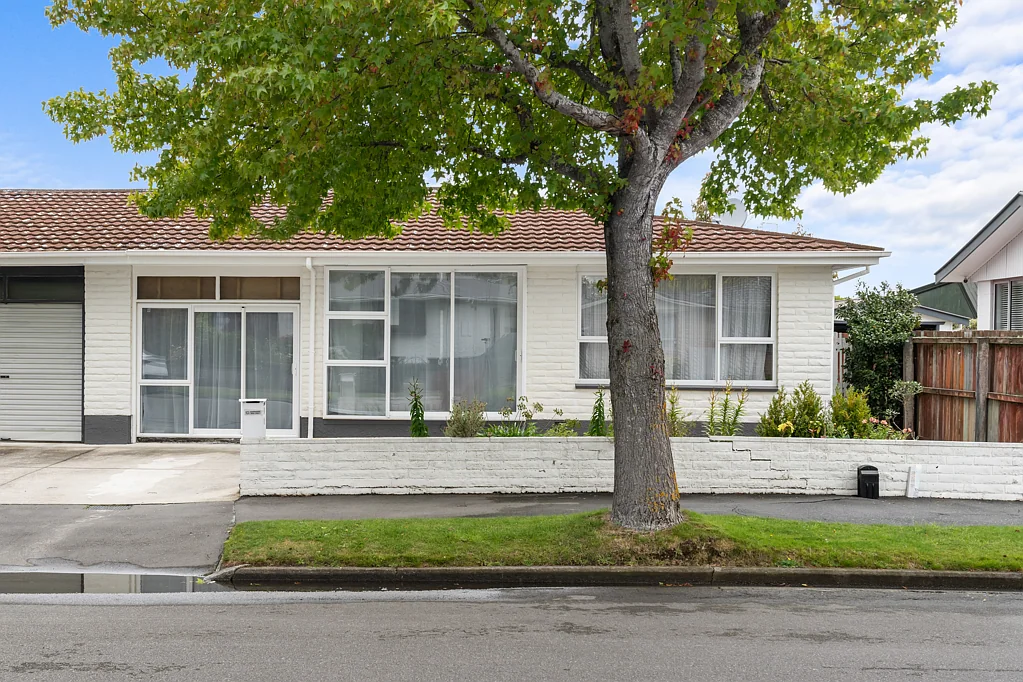 1/6 Valerie Place, Redwood, Christchurch, Canterbury
