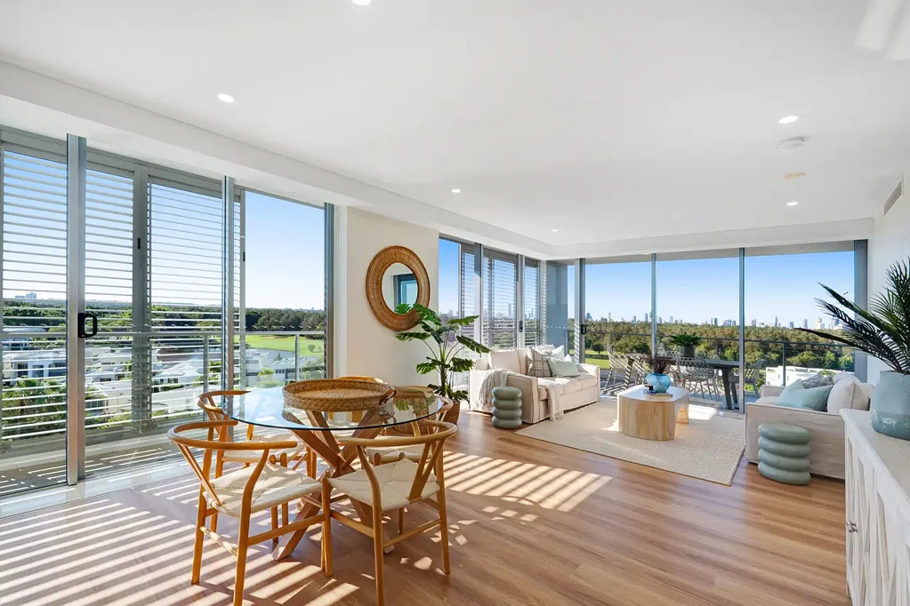 Merrimac 3Moenga Desirable Waterfront at Lakelands, North East Facing Corner Apartment