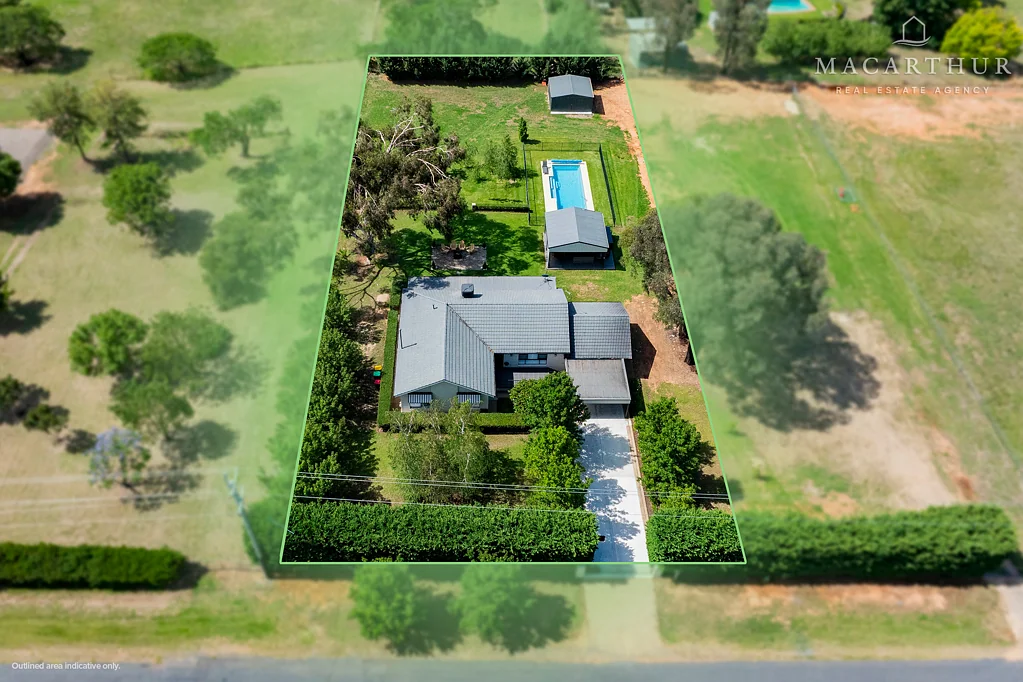 1A Silverwood Road, Lake Albert, NSW 2650