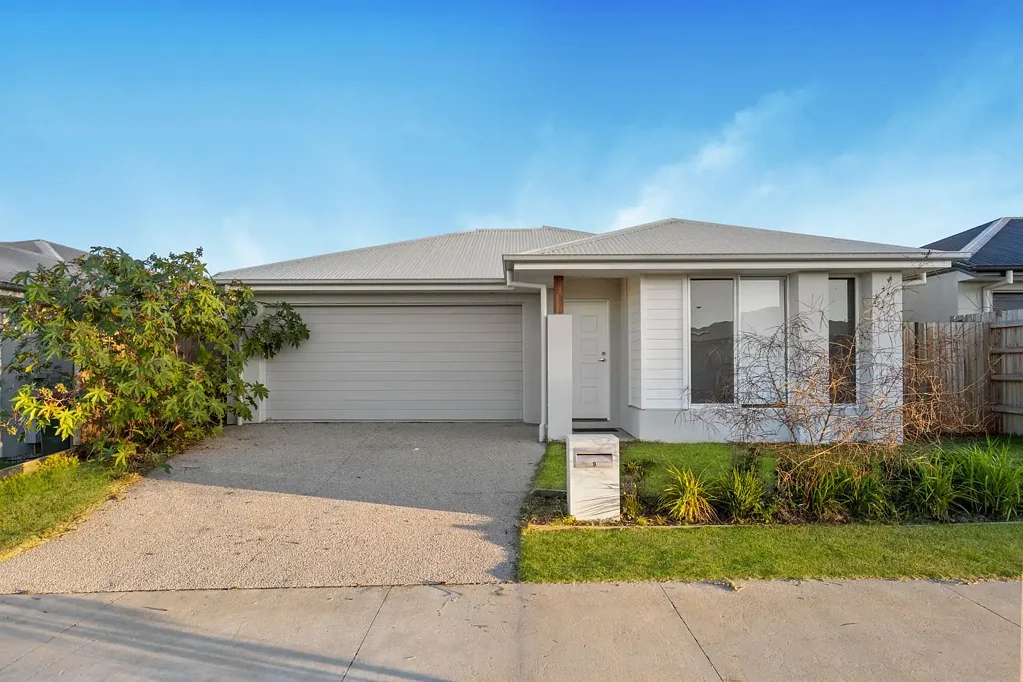 Morayfield 4房  在备受追捧的蒙特罗斯庄园轻松享受家庭生活  Family Living Made Easy in Sought-After Montrose Estate