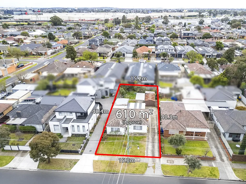 Airport West 3 Bedroom DIMENSIONS TO EXCITE IN PROMINENT LOCALE!
