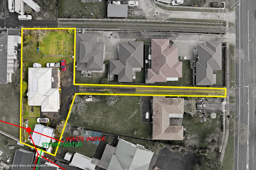 Papatoetoe 5ห้องนอน Deceased Estate with Development Potential
