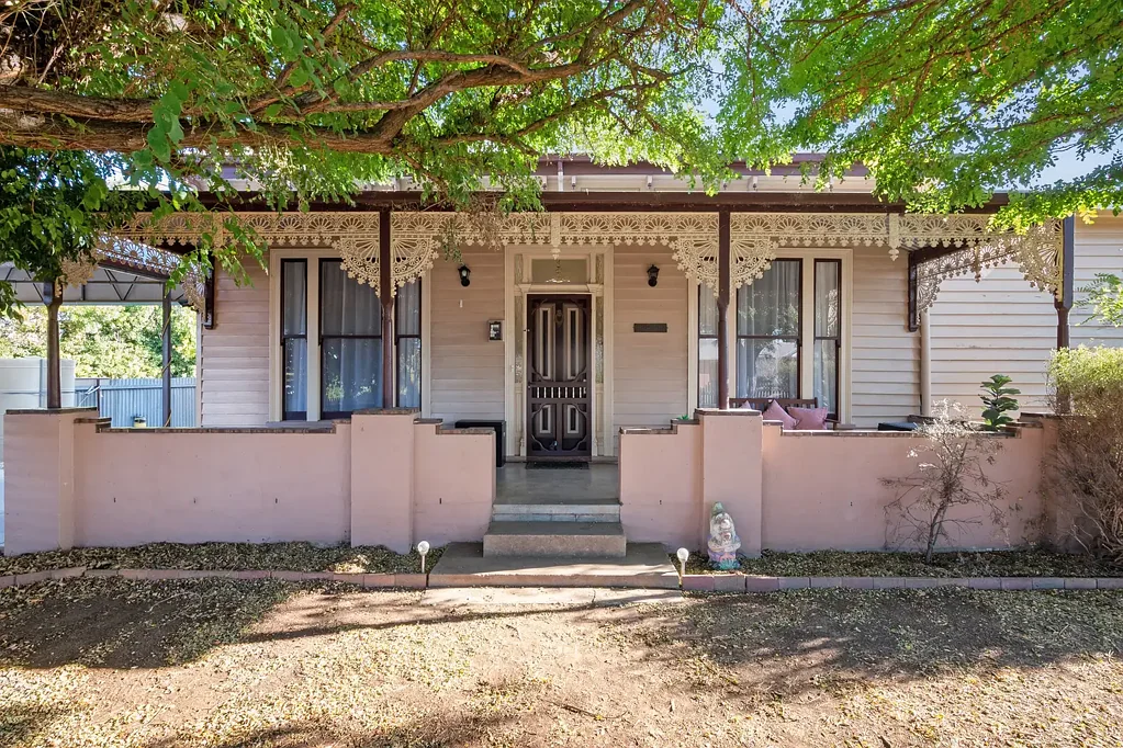 25 Dundas Road, Maryborough, VIC 3465