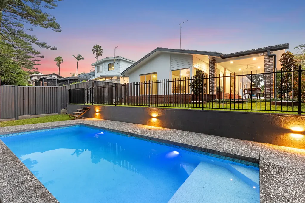 10 Bandain Ave, Kareela, NSW 2232