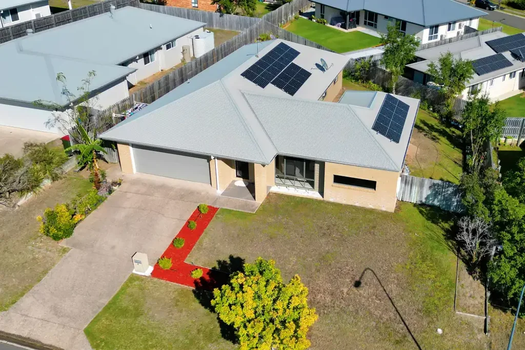 New Auckland 4房  Beautiful 4 bedroom home with side access