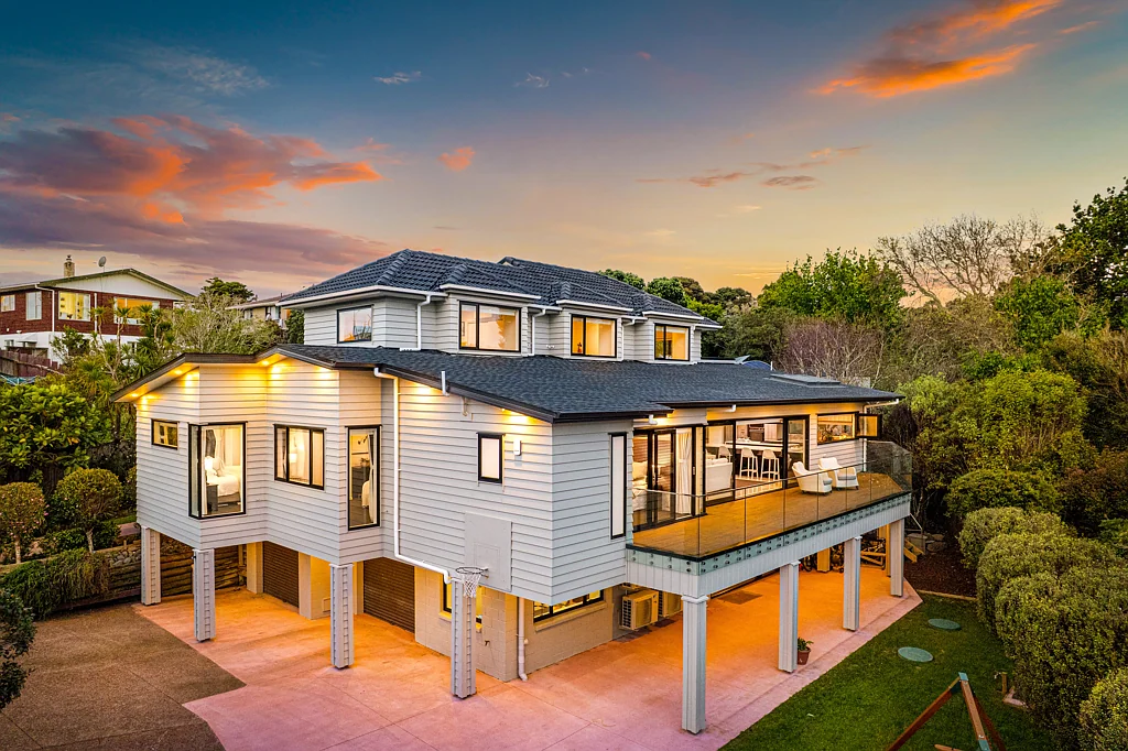 Lynfield 6غرفة نوم STYLE, CLASS & SOPHISTICATION