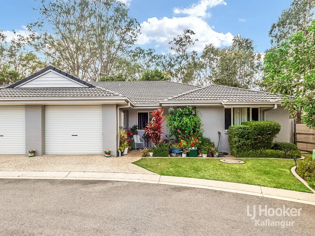 Kallangur 3 Slaapkamer Spacious Townhouse in Prime Kallangur Location - Walk to Everything!