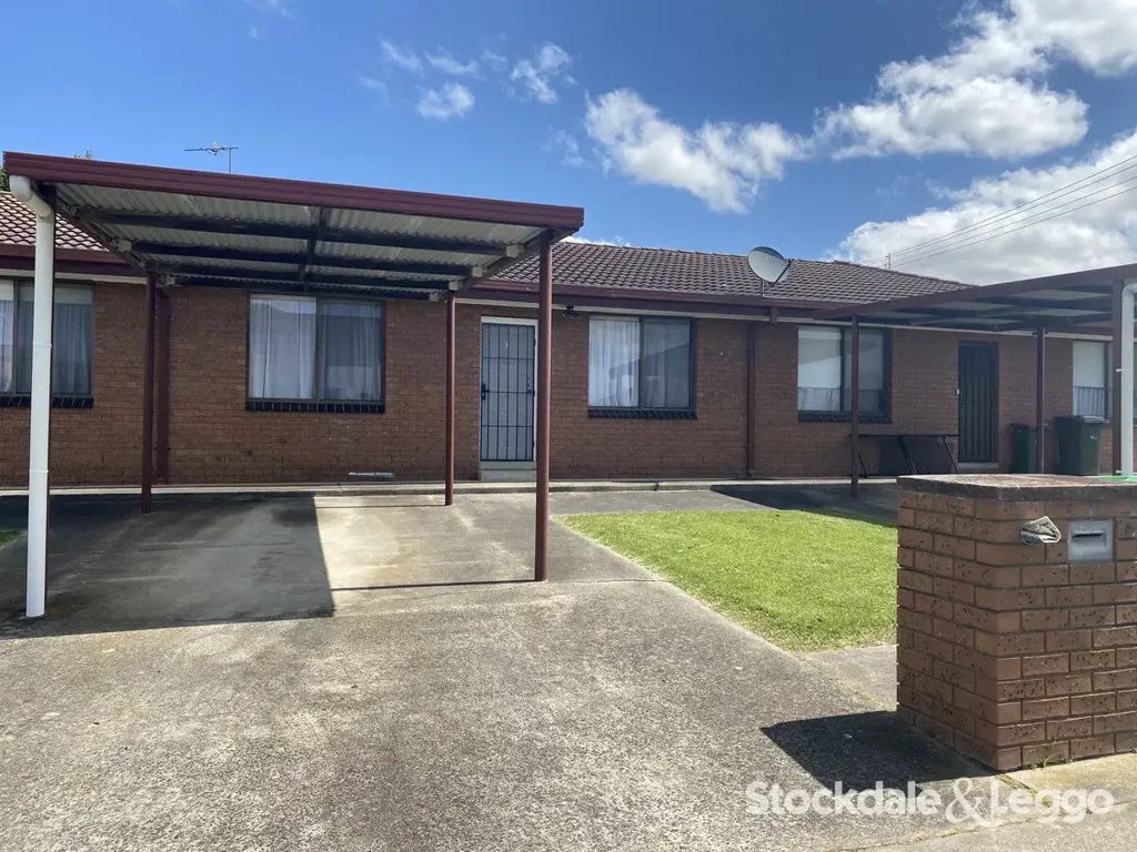 A stone throw from Morwell CBD