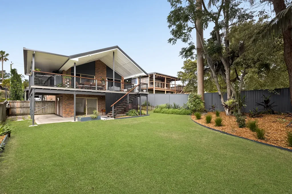 Alexandra Headland 5Moenga Effortless, Coastal, Luxury + Dual Living