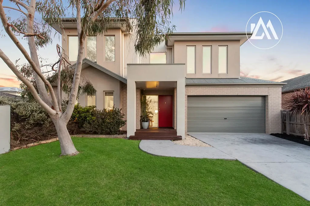 Langwarrin 3 Bedroom Modern Townhouse in Leafy Langwarrin