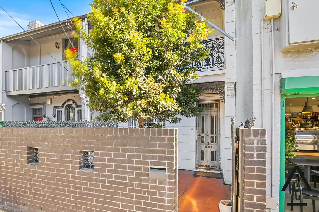 Charming 3-Bedroom Home with Carport in Prime Beaconsfield Location