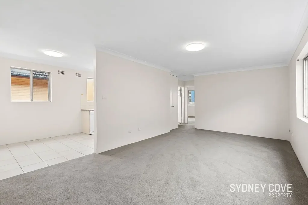 GREAT LOCATION | Unfurnished
