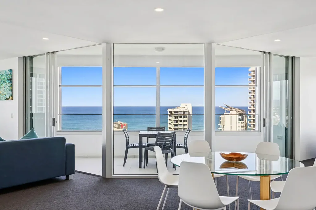 Surfers Paradise 2 Bedroom Rare & Spacious: 160sqm Turn Key Ocean Facing Gem