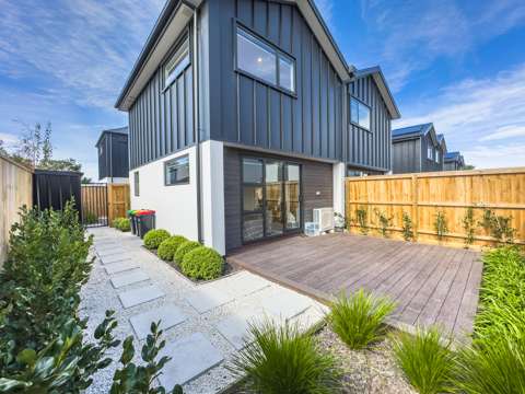 Waltham 2部屋 Modern 2 Bedroom Townhouse 5 Min drive to CBD !