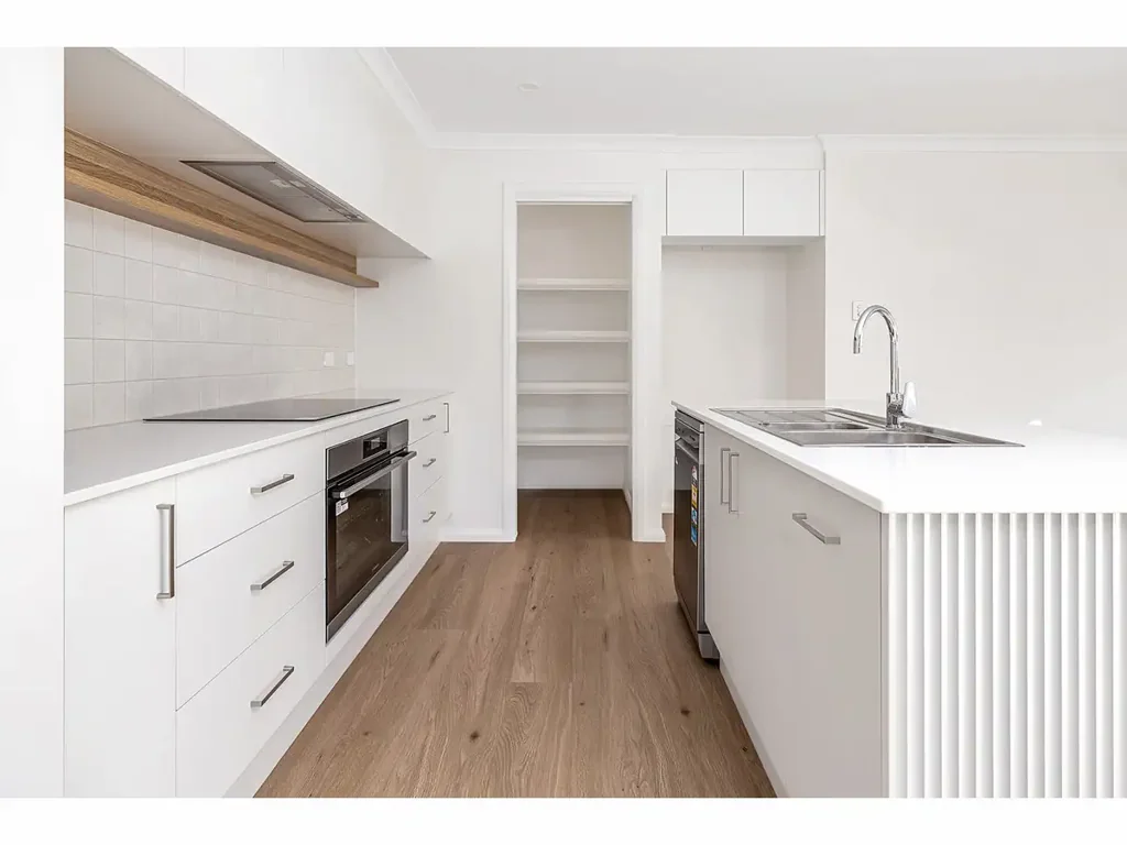 Diamond Beach 4房  Brand-New Coastal Townhouse with Stunning Ocean Views