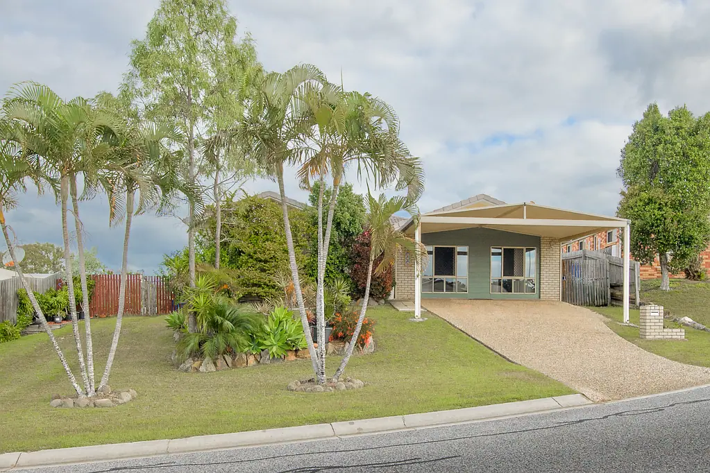3 Tollana Close, New Auckland, QLD 4680