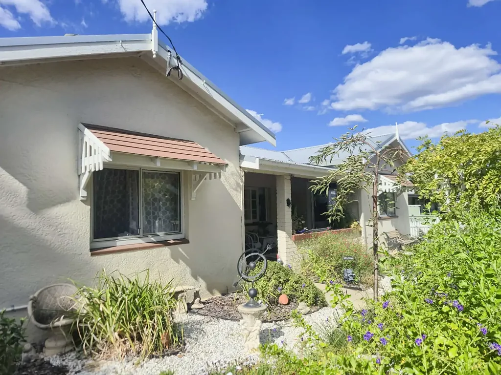 Bingara 3房  Charming Country Home!