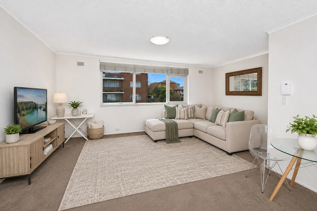 Bright North-Facing Apartment in Boutique Security Block