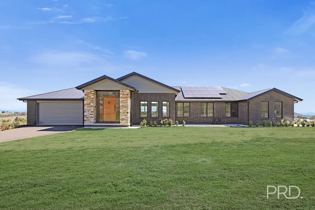 Moore Creek 5Zimmer Stunning Outlook | Spacious Family Living | Separate Downstairs Retreat