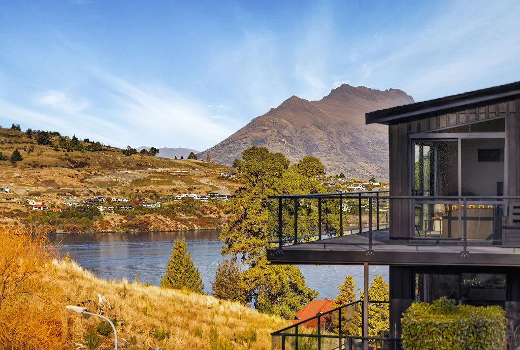 Queenstown 4બેડરૂમ Elevated Living with Iconic Queenstown Views