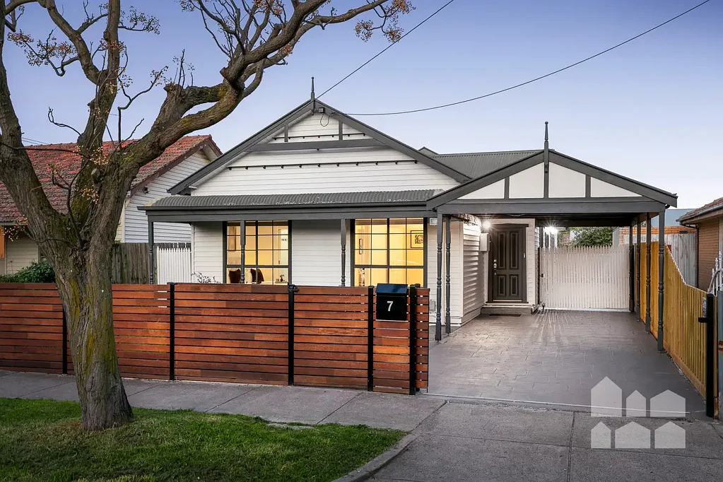 West Footscray 3બેડરૂમ Sunny family living in the heart of wonderful West Footscray