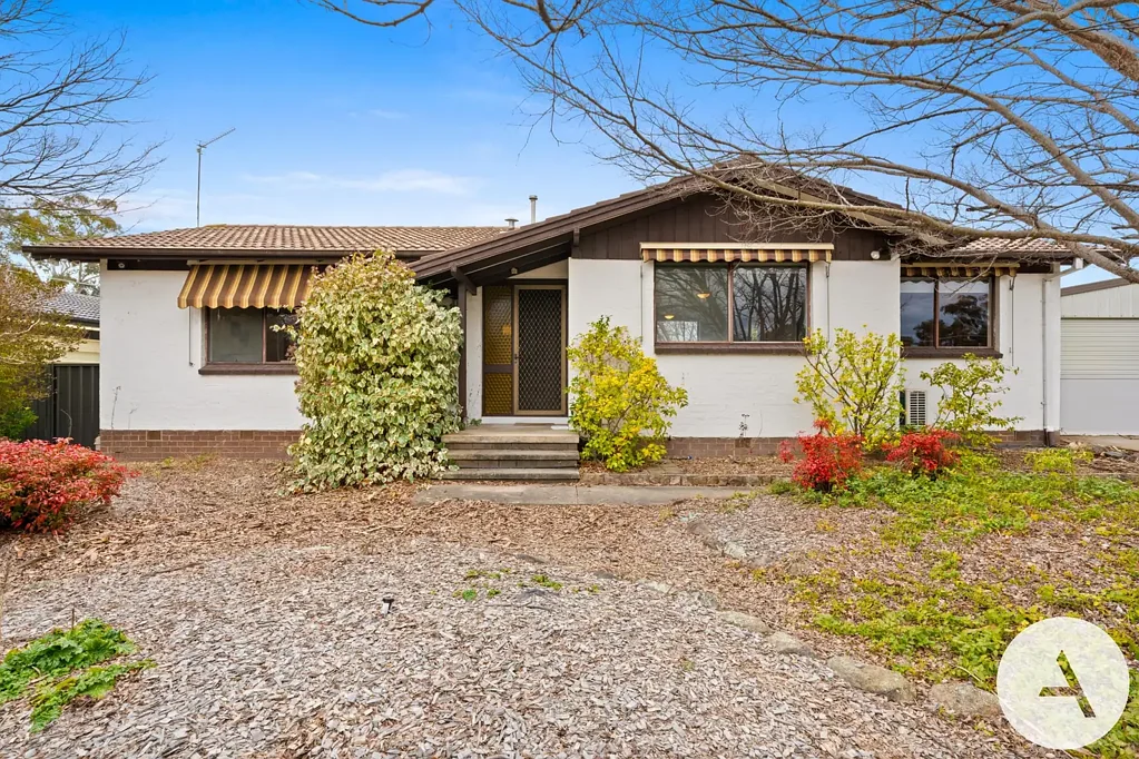 Kambah 3房  Renovated Single-Level Home with Large Backyard - Ready for Move in!