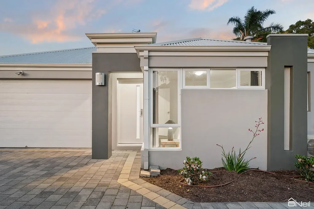 2/20 Ward Crescent, Kelmscott, WA 6111