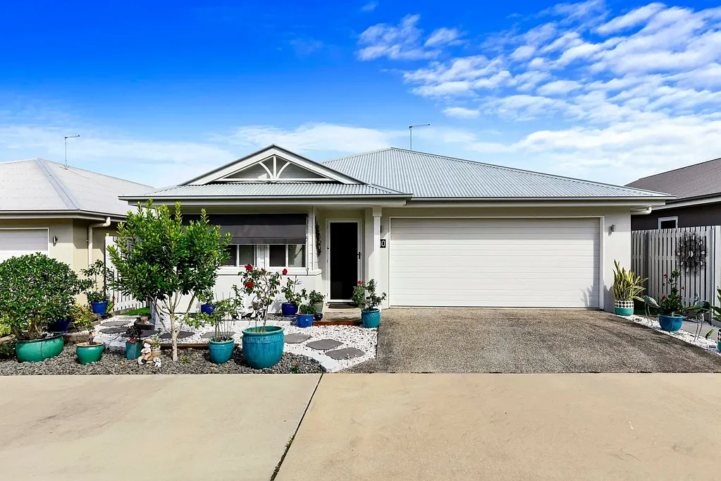 80/2-20 Island View Drive, Urangan, QLD 4655