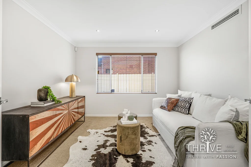 12 Riversdale Pass, Jandakot, WA 6164