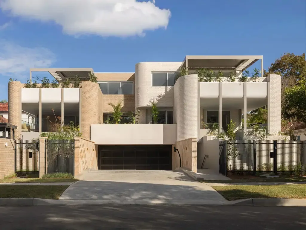 Freshwater 3ห้องนอน THE ALBA - A RARE COLLECTION OF EIGHT LUXURY RESIDENCES FOR OVER-60s