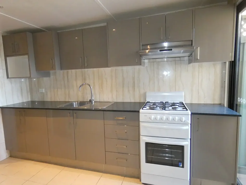 RENOVATED 2 BEDROOM HOUSE