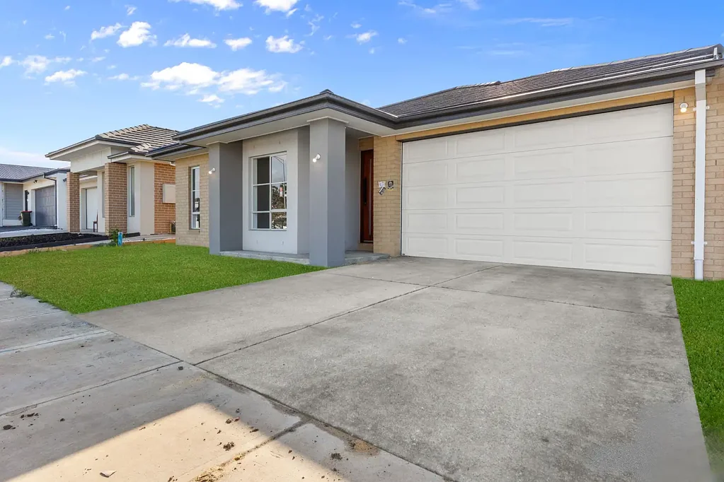 For Lease – Contemporary Comfort & Family Convenience at 39 Boomerang Rd, Donnybrook
