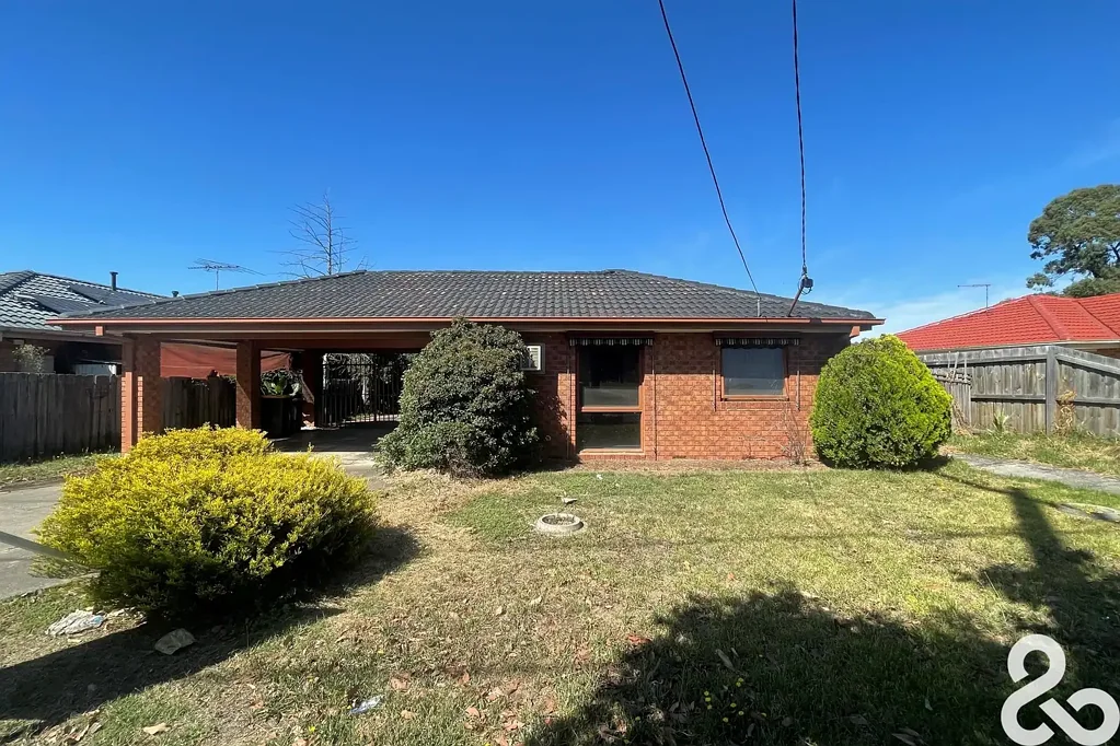 THREE BEDROOM TWO BATHROOM FAMILY HOME