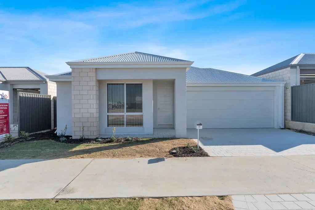 Lovely Family Home in Madora Bay
