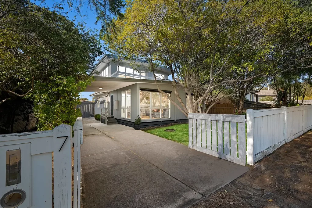 7 Donald Crescent, Dromana, VIC 3936