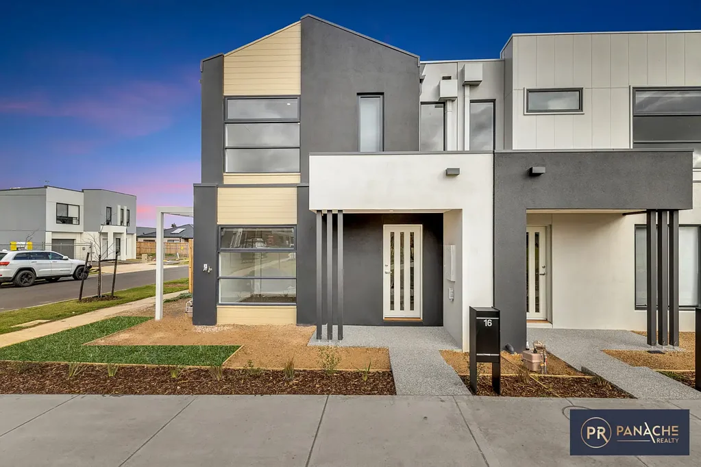 Exceptional Living in a 4 Bedroom Townhouse in Wyndham Vale