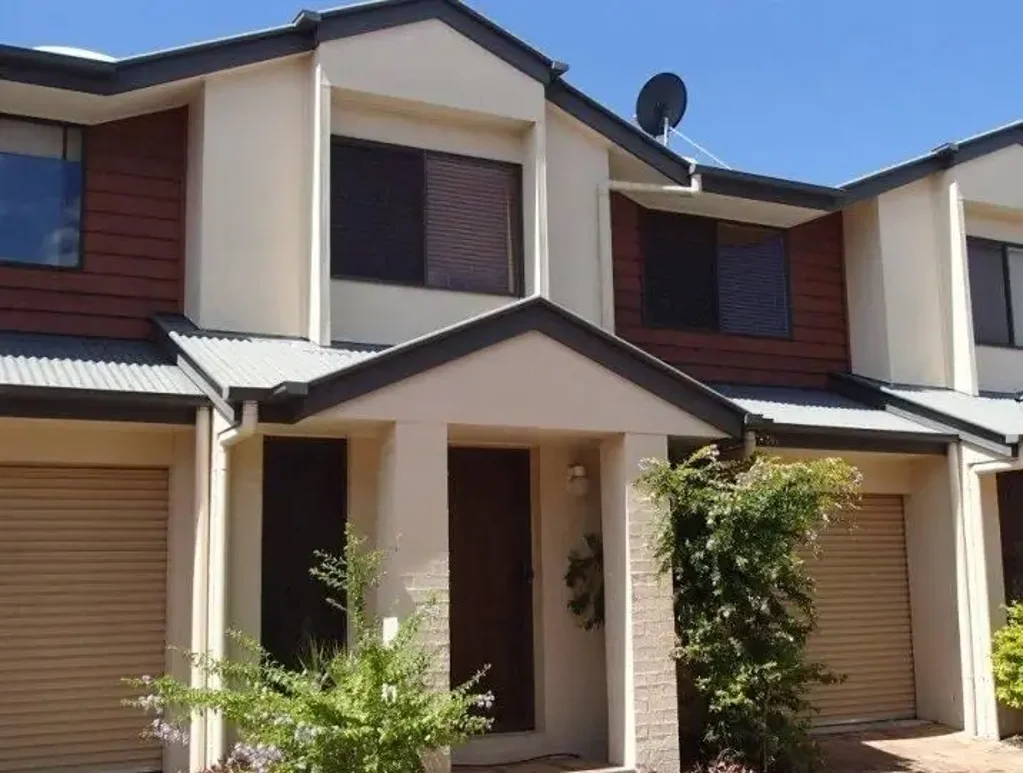 Private three bedroom townhouse in boutique complex.