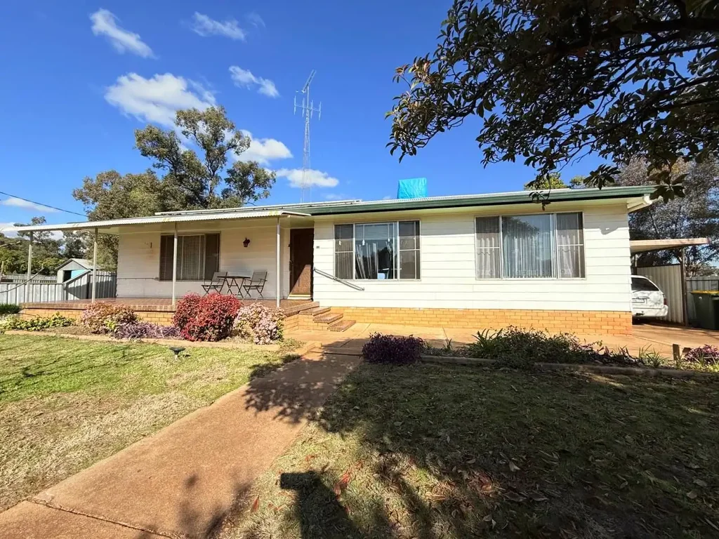 Tottenham 3房  Ray White Condobolin - 02) 6895 3364