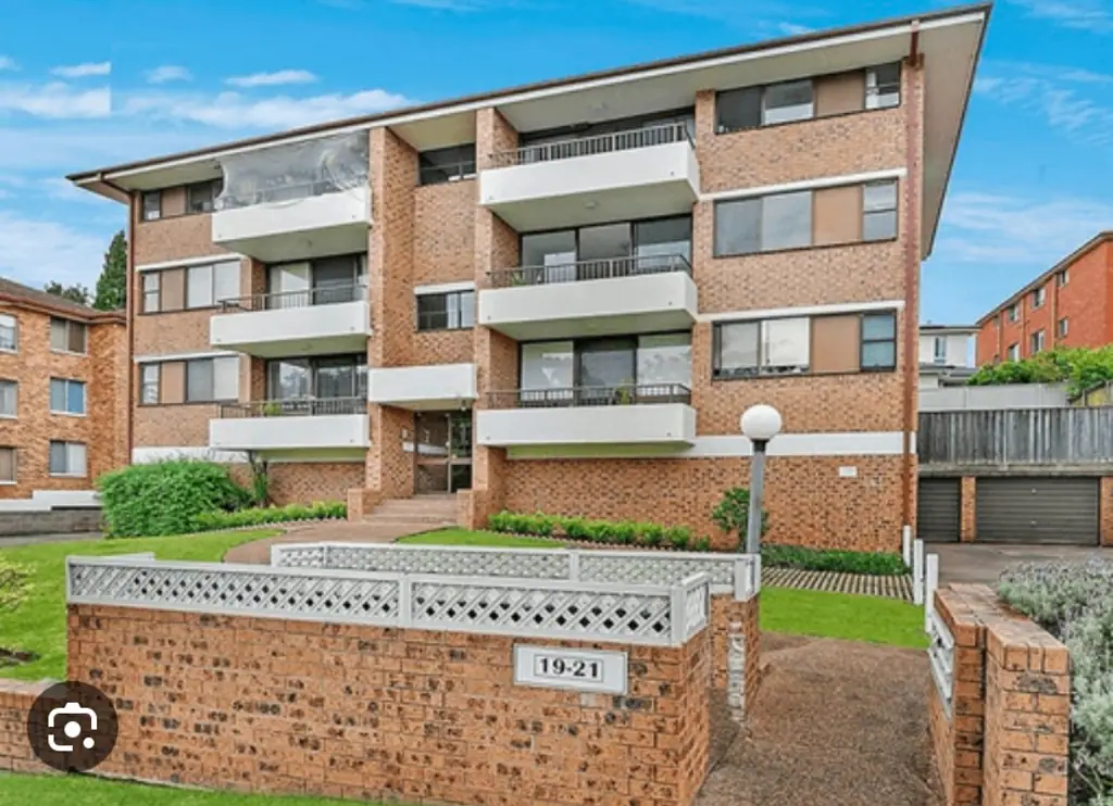 Spacious 1 Bedroom Apartment in Prime West Ryde Location